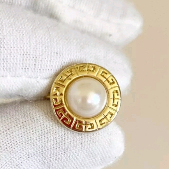 GIVENCHY Vintage 80s Logo Earrings Faux Pearl Clip On Earrings - Picture 2 of 5